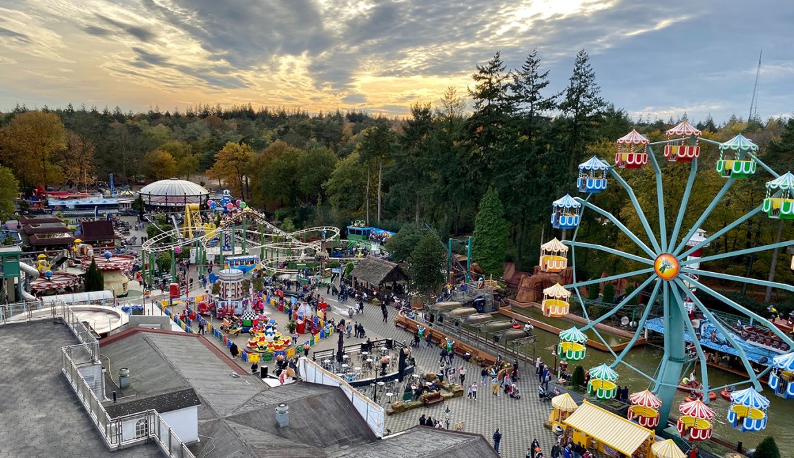 Aerial view of Julianatoren park