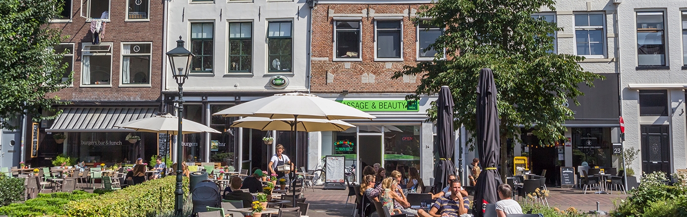 People on the main market square in Zwolle